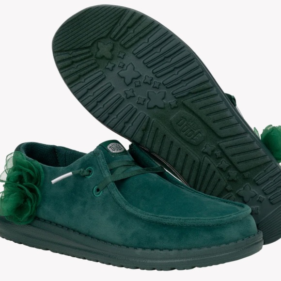 Hey Dude 2024 - Picture 2 of 5